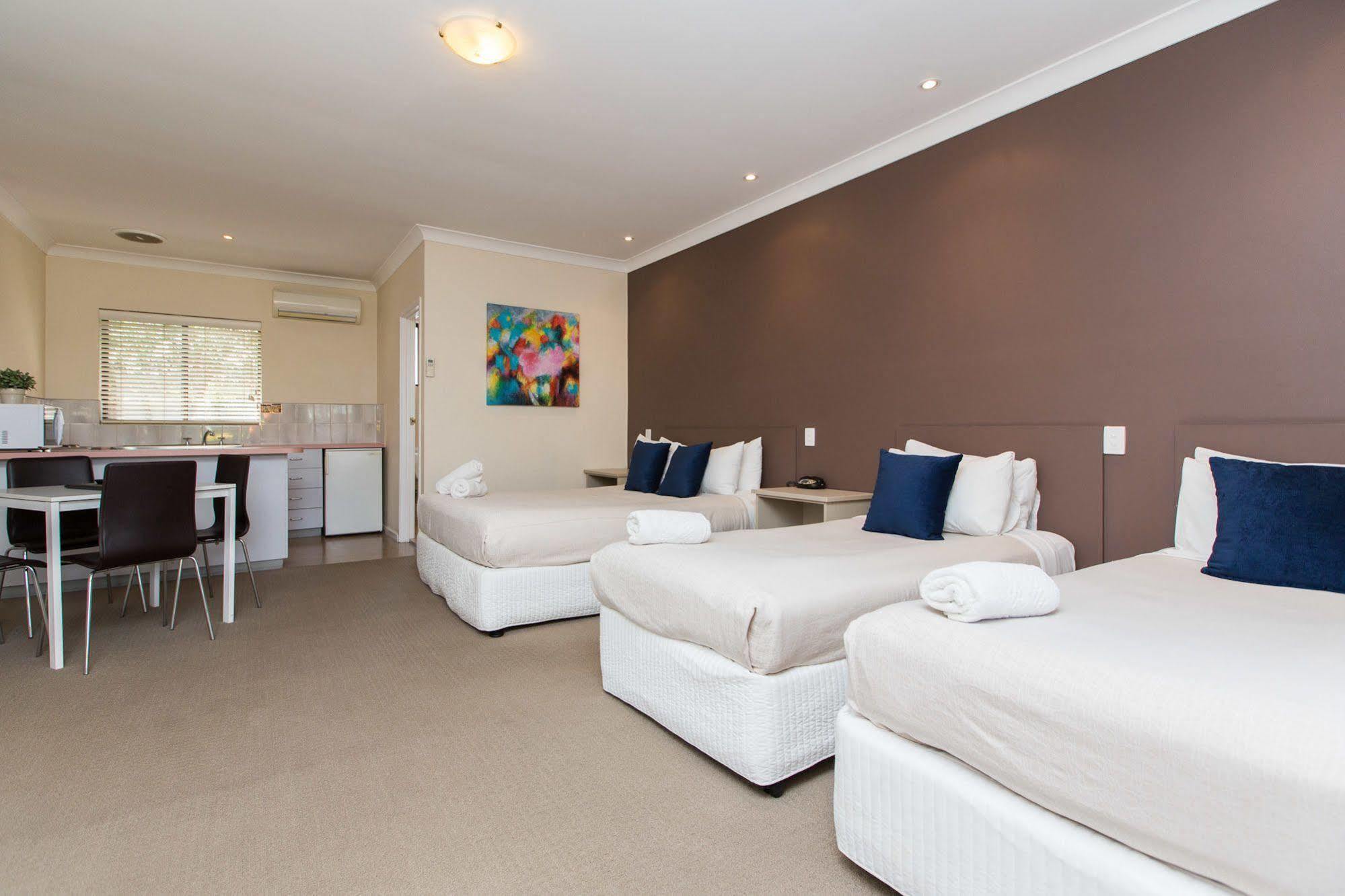 Lincoln Cottage Motor Inn Wagga Wagga Eksteriør bilde
